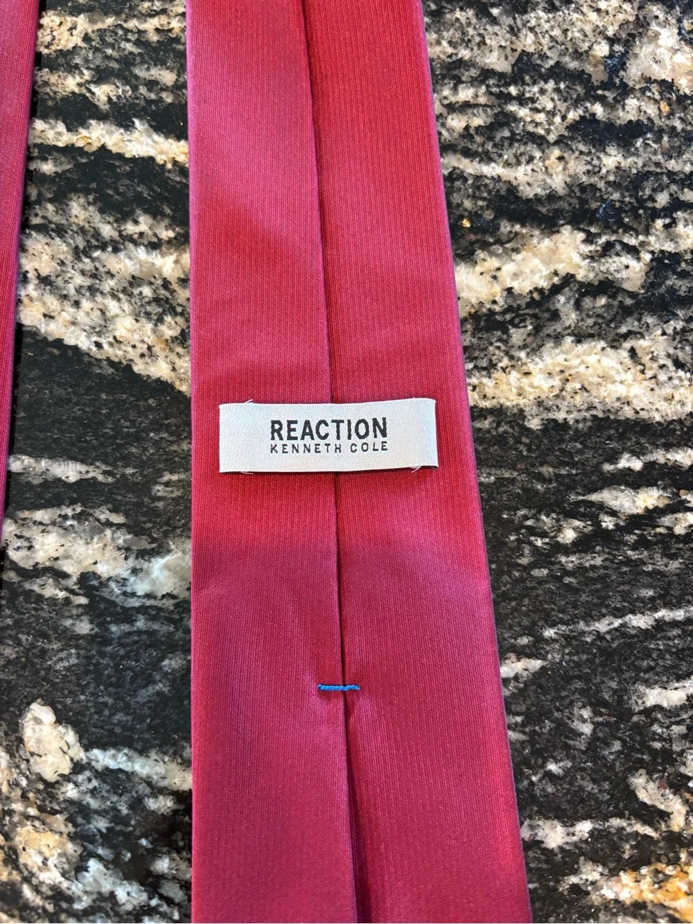 Kenneth Cole Reaction Men's Berry Red Neck Tie